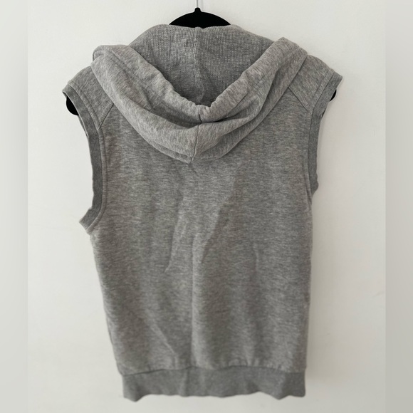2 H&M zip up hooded sweater vests - Picture 6 of 6